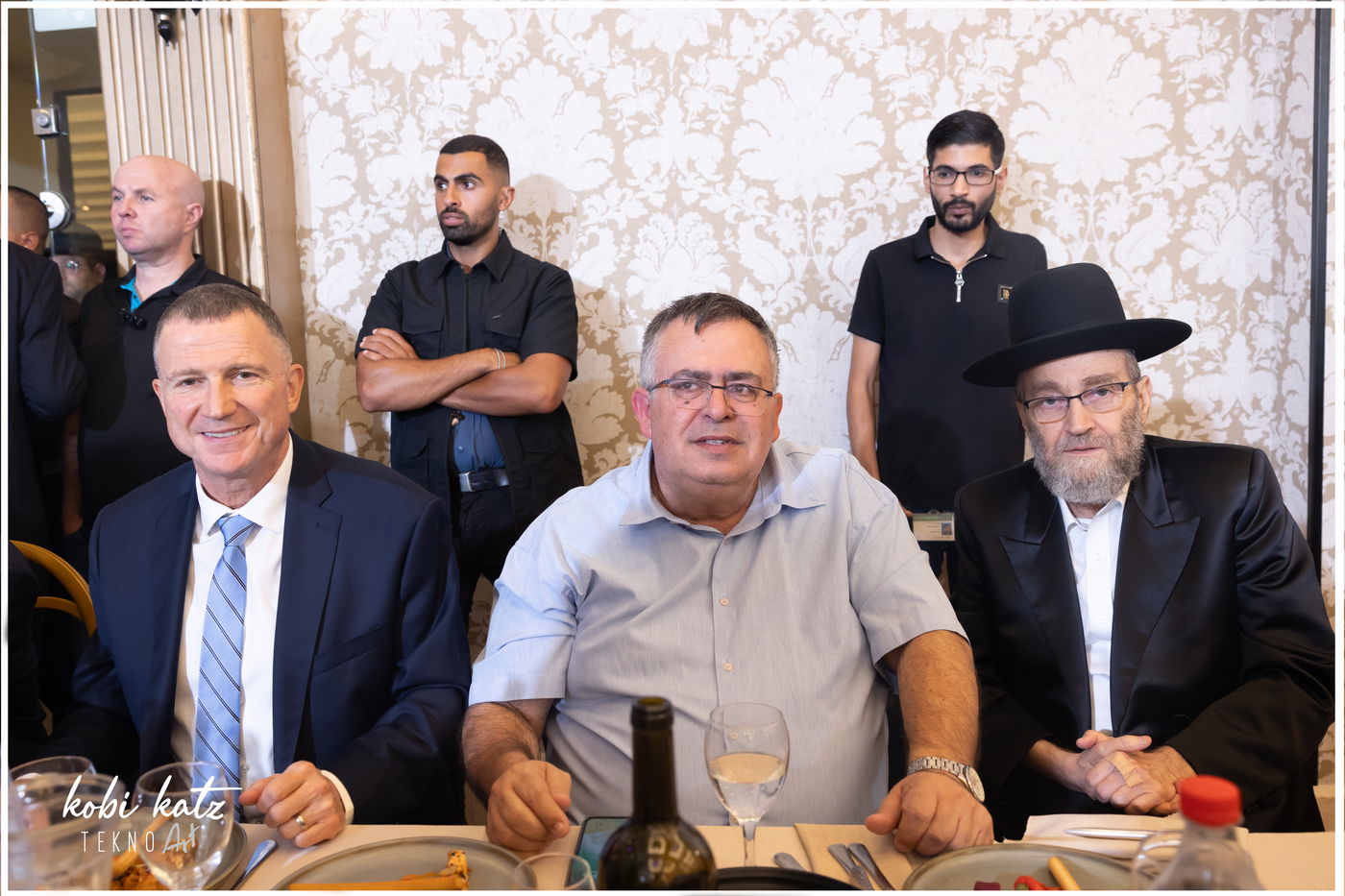 כל המי ומי חגגו בחתונת נכדתו של ח"כ משה גפני | גלריה