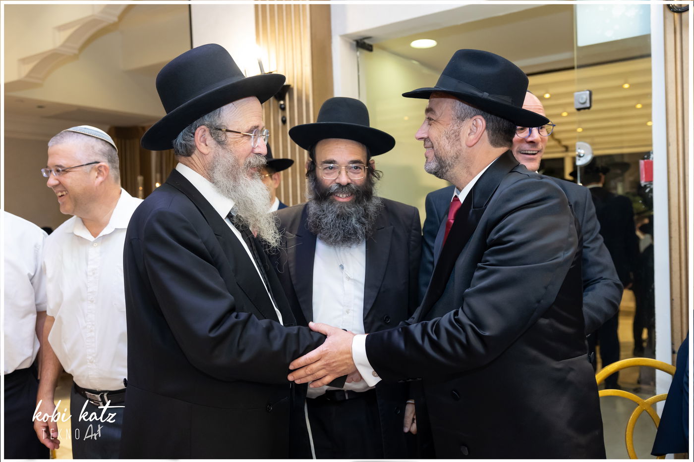 כל המי ומי חגגו בחתונת נכדתו של ח"כ משה גפני | גלריה