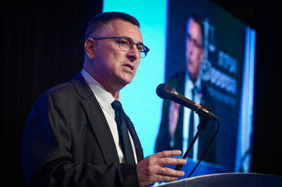 גדעון סער: "משפט נתניהו צריך להתנהל בקצב אחר, עינוי הדין הוא של עם ישראל כולו" | צפו