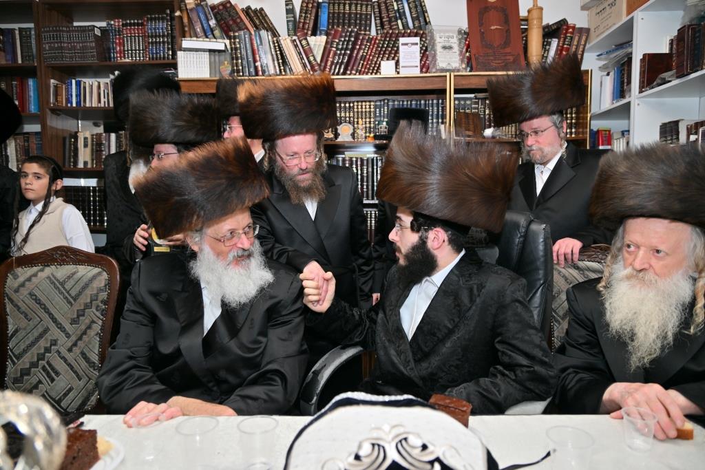 מעמד הכנסת ס"ת לישיבת אוהבי תורה באשדוד