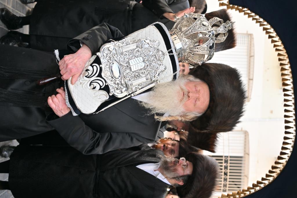 מעמד הכנסת ס"ת לישיבת אוהבי תורה באשדוד