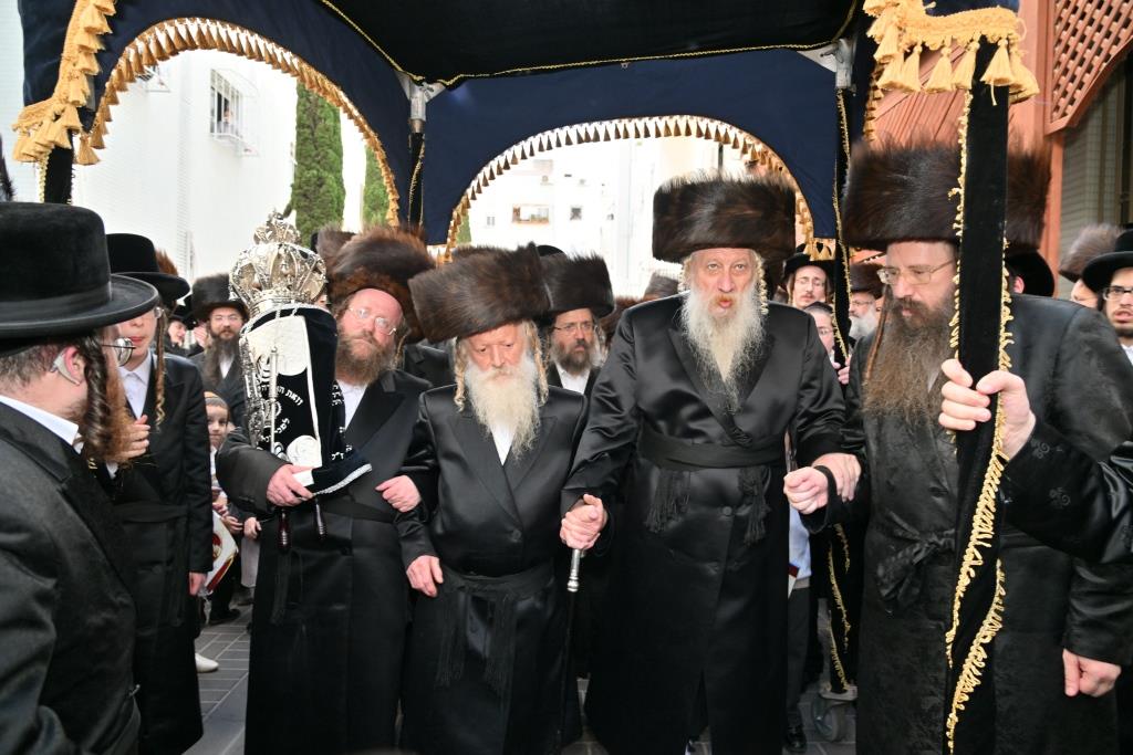 מעמד הכנסת ס"ת לישיבת אוהבי תורה באשדוד