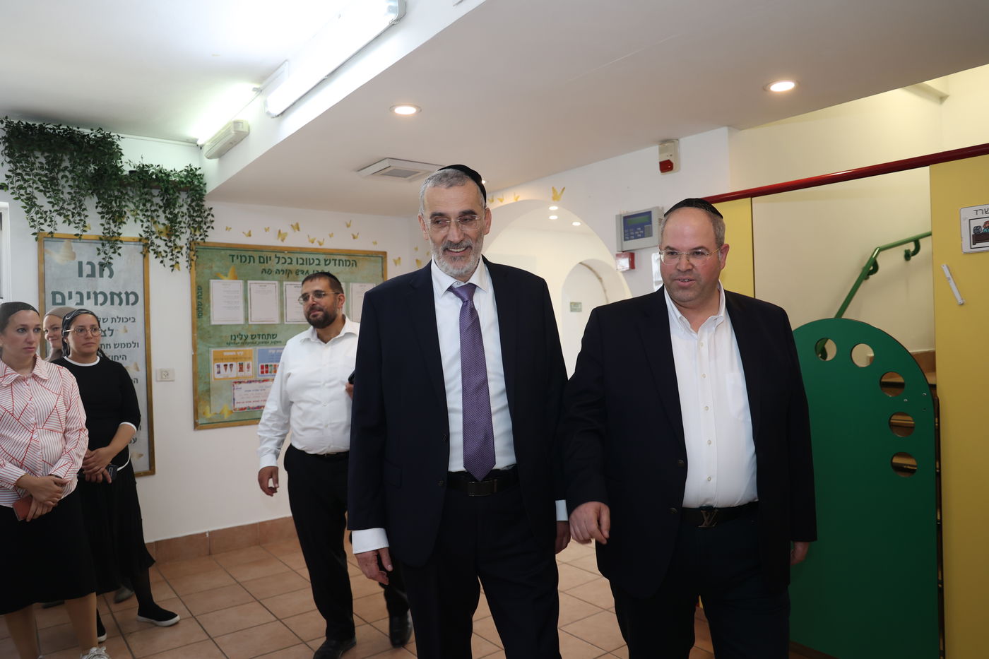 הרב צביקה כהן קיים סיור מרשים במוסדות 'שתילים'