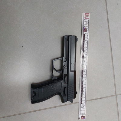 האקדח שבו התבצע האיום