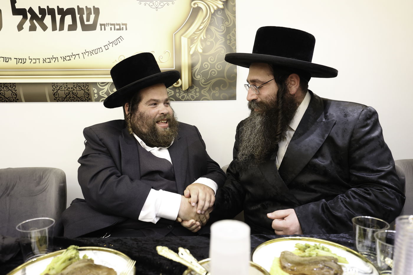 שמוליק כץ חגג סיום מסכת עם אוהדיו ומקורביו | צפו בתיעוד