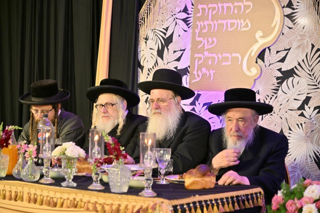 מעמד "געטריי פארן רעבי'ן" בראשות הגרי"מ שכטר | צפו