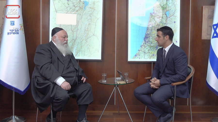 בלעדי | השר גולדקנופף מתייחס לסערת חוק הגיוס