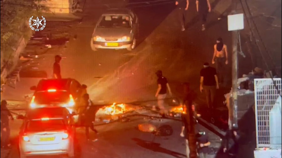 הפרת סדר בעיסאוויה לפני מספר חודשים, במהלכה רעולי פנים חסמו את התנועה בשכונה