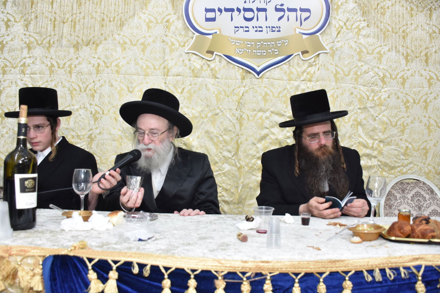 מעמד הכתרת הגר"מ שוורץ לרב קהילת קהל חסידים בצפון בני ברק