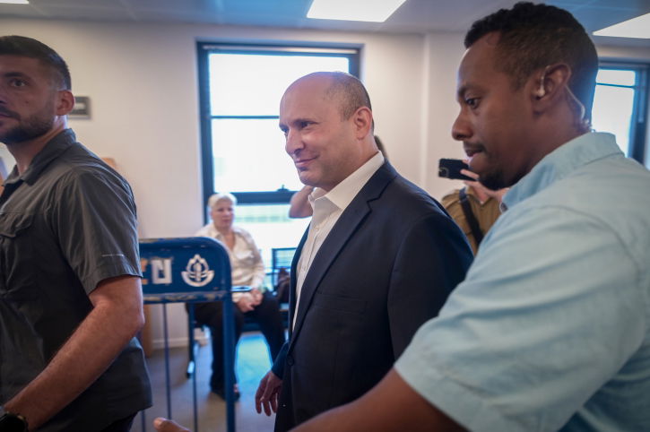 בנט בבית המשפט, היום