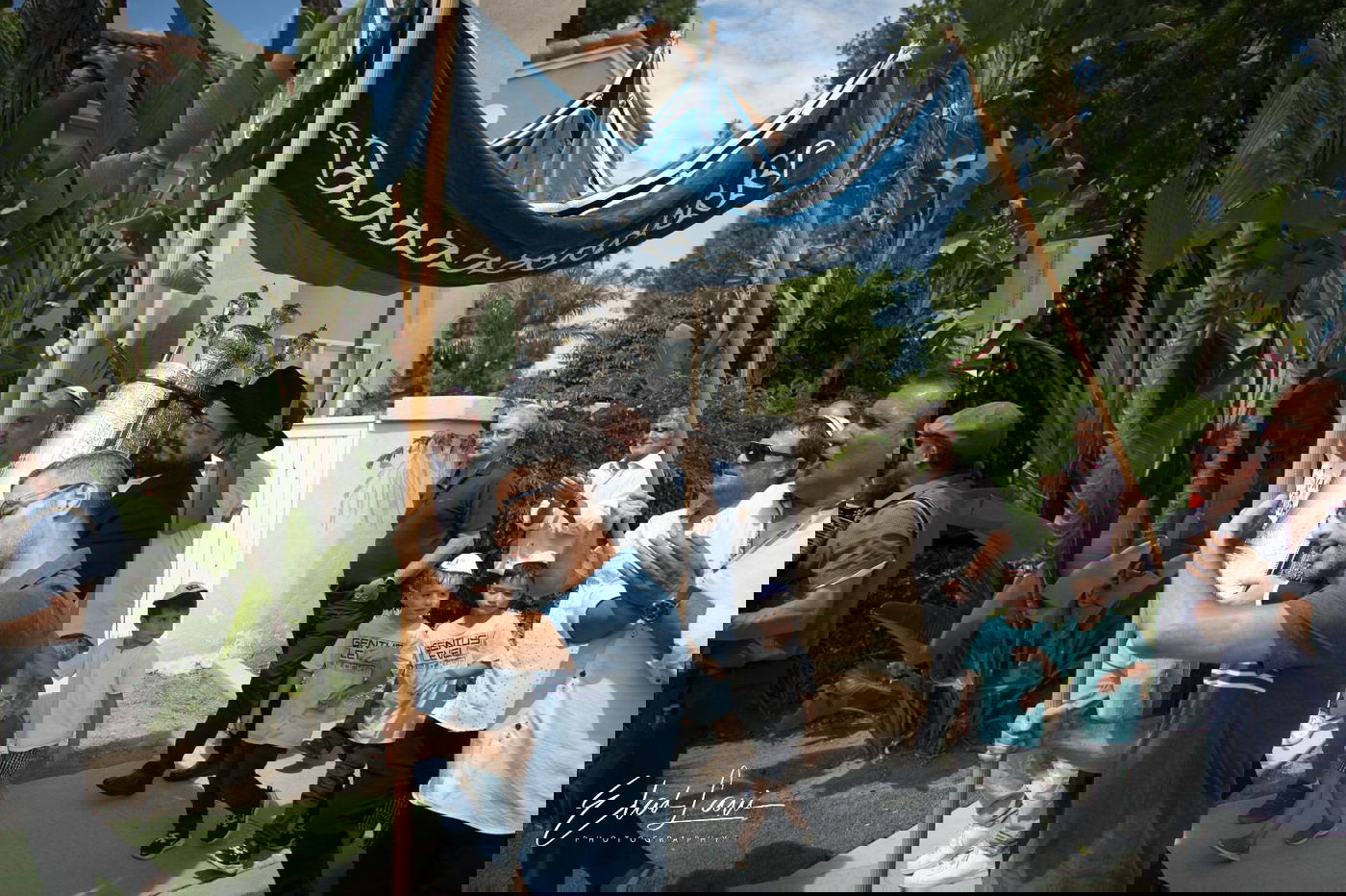 אירוע נדיר: כך נראתה הכנסת ספר תורה בעיר אירווין, קליפורניה | תיעוד 