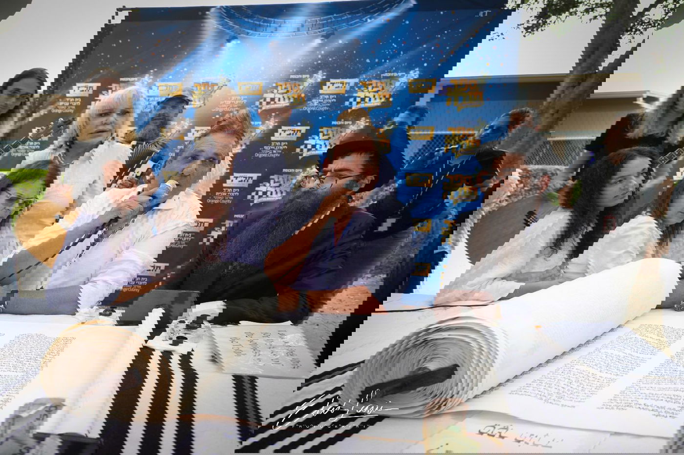 אירוע נדיר: כך נראתה הכנסת ספר תורה בעיר אירווין, קליפורניה | תיעוד 