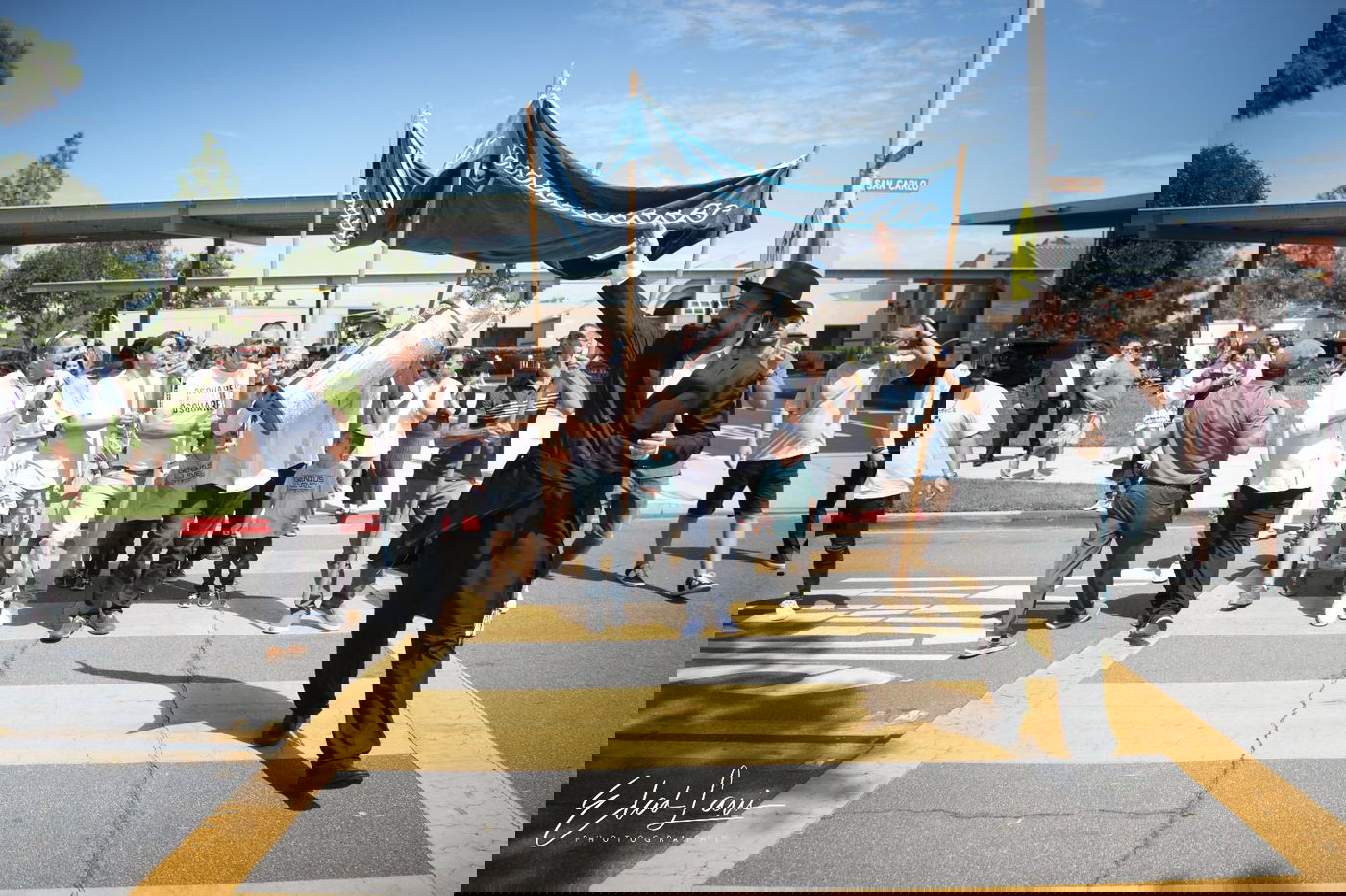 אירוע נדיר: כך נראתה הכנסת ספר תורה בעיר אירווין, קליפורניה | תיעוד 