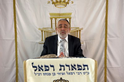 הרב שלמה זביחי בפרסית על ראש השנה • צפו 