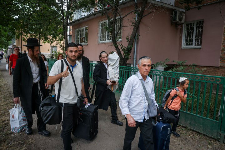 המראות והקולות, הריקודים והתפילות | תיעוד מה'קיבוץ' באומן