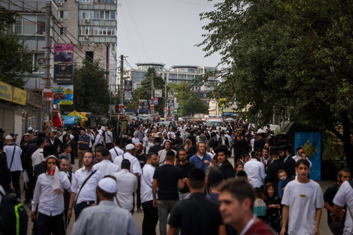 המראות והקולות, הריקודים והתפילות | תיעוד מה'קיבוץ' באומן