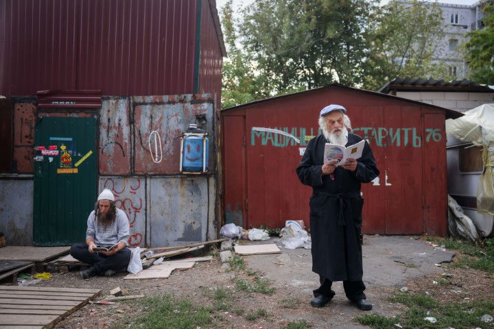 המראות והקולות, הריקודים והתפילות | תיעוד מה'קיבוץ' באומן