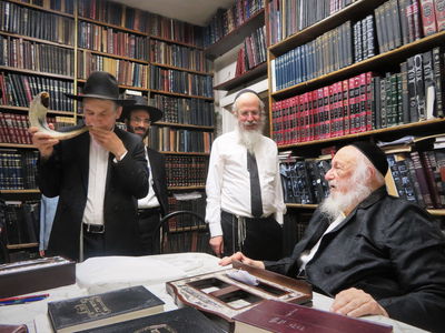 הגרב"ד פוברסקי ערך מי שברך לגרב"מ אזרחי ולגר"ב ויסבקר