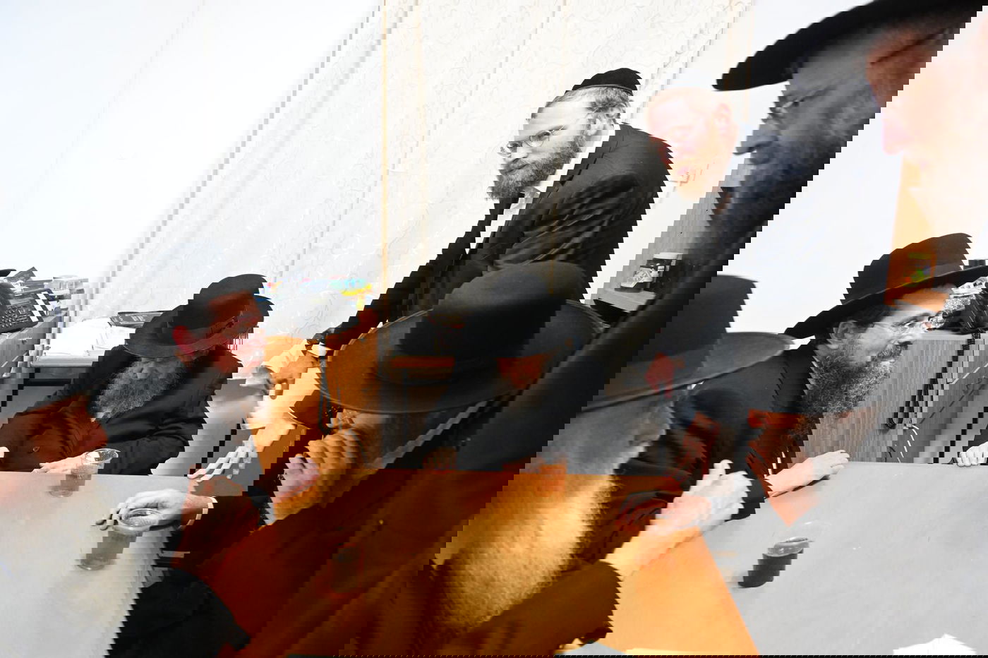 ראש הישיבה הגר"ד לנדו בשיעור ודברי חיזוק בישיבת מיר | תיעוד