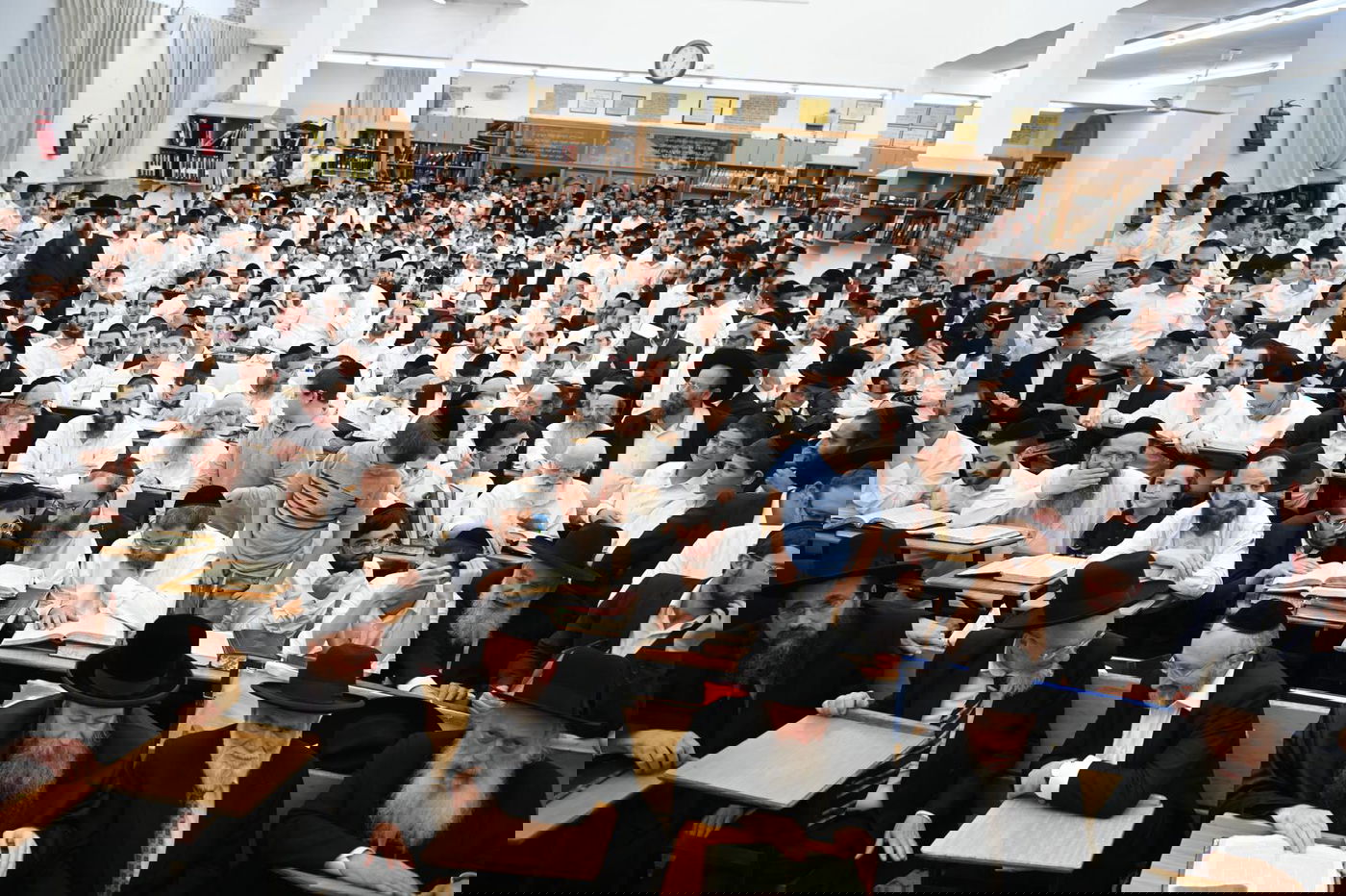 ראש הישיבה הגר"ד לנדו בשיעור ודברי חיזוק בישיבת מיר | תיעוד