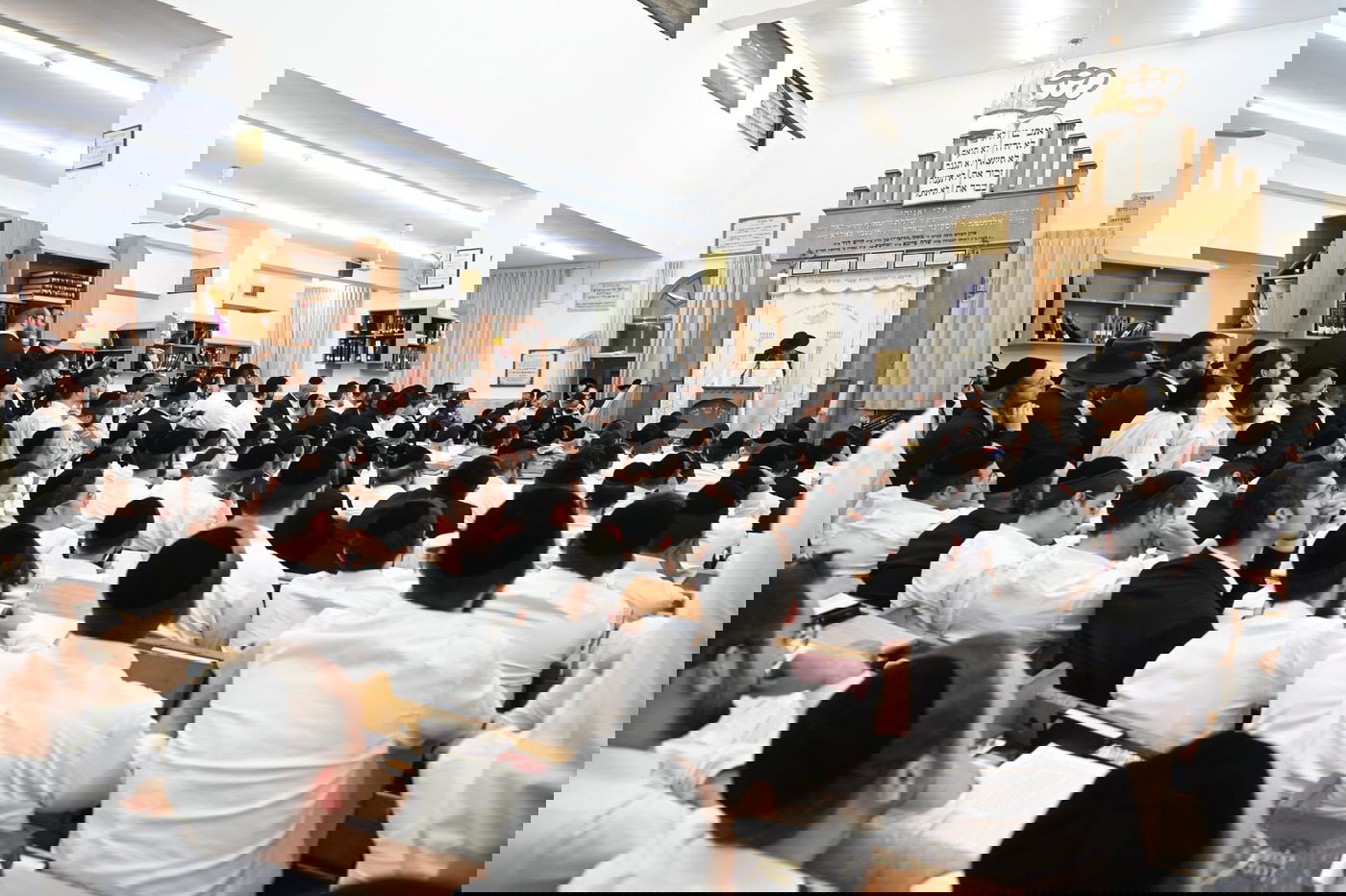 ראש הישיבה הגר"ד לנדו בשיעור ודברי חיזוק בישיבת מיר | תיעוד