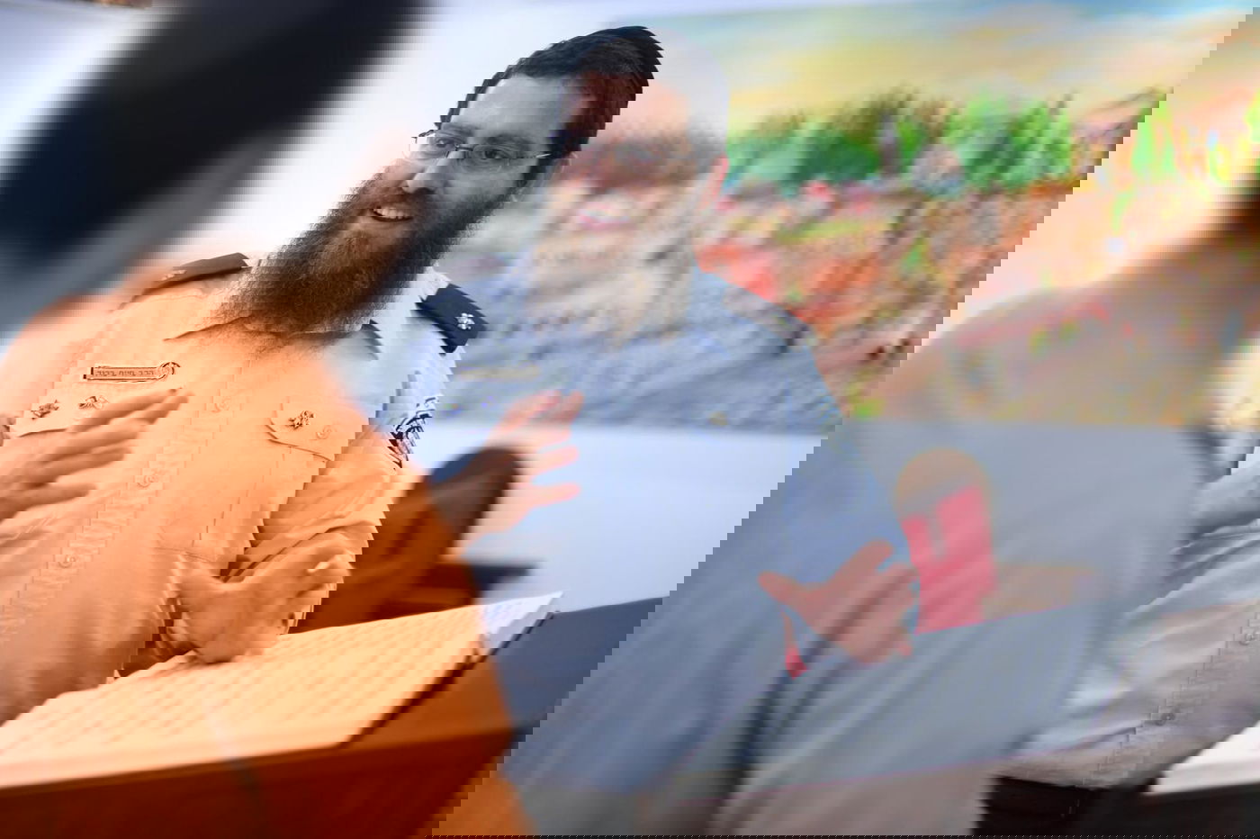 שיחה עם אסיר