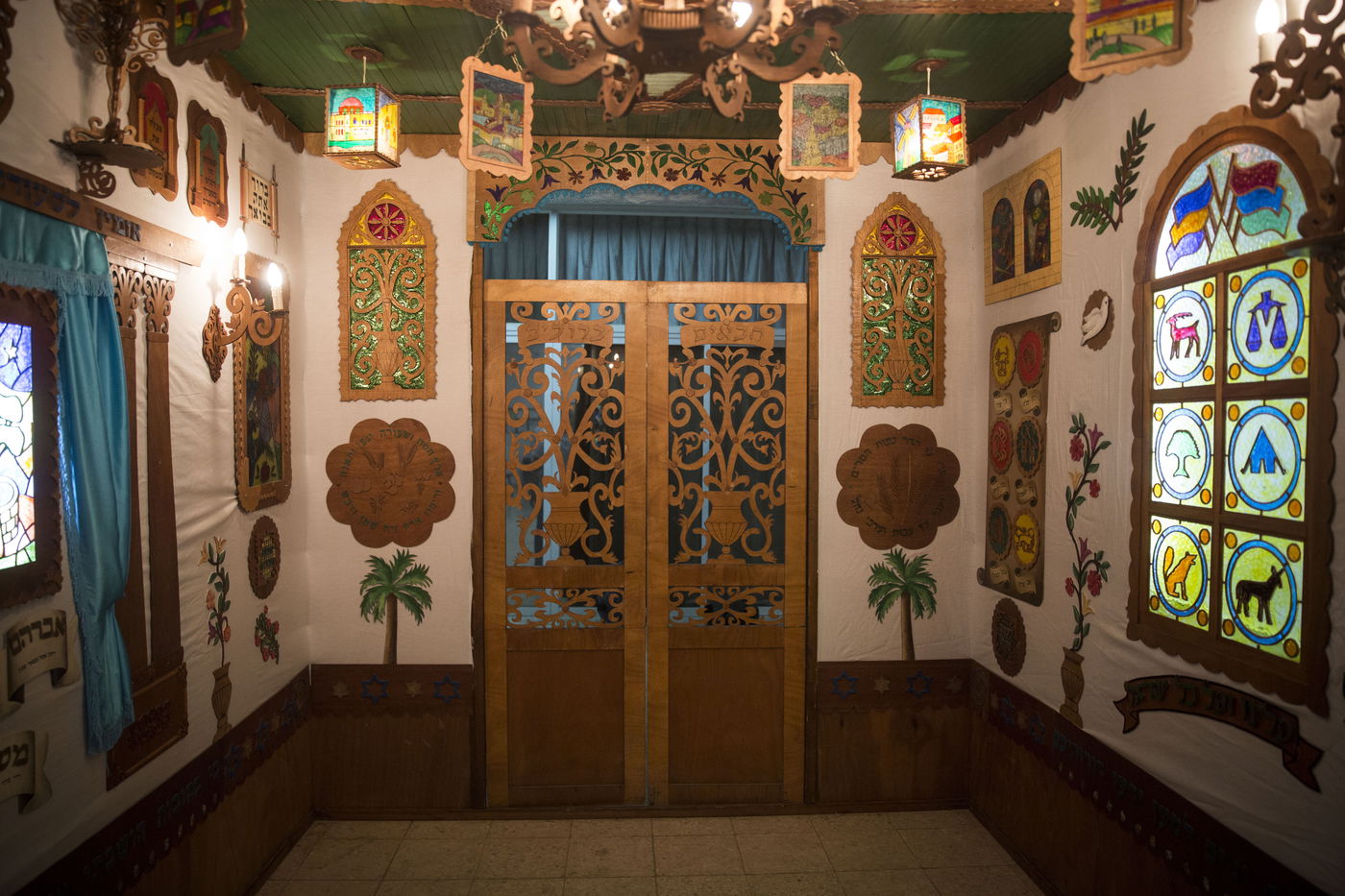 סוכה מקושטת