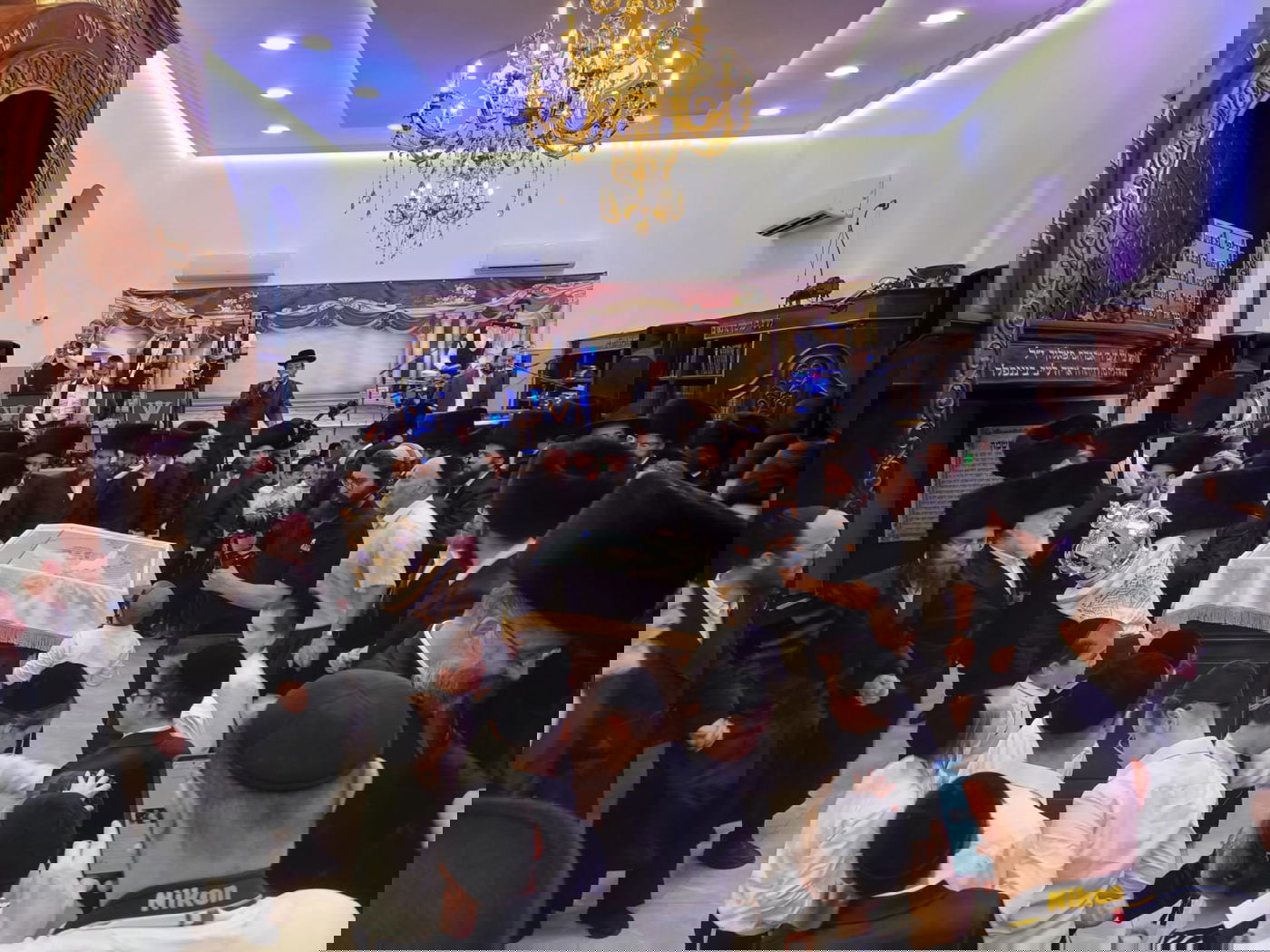 הכנסת ספר התורה