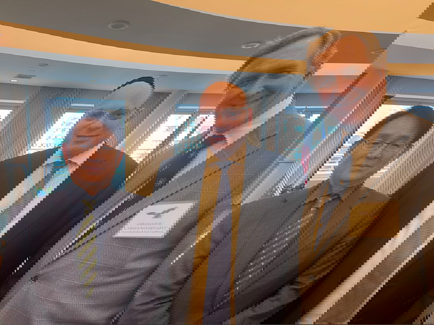 כמאה דיפלומטים ושגרירים מכל העולם הגיעו להשתתף באירוע חרדי