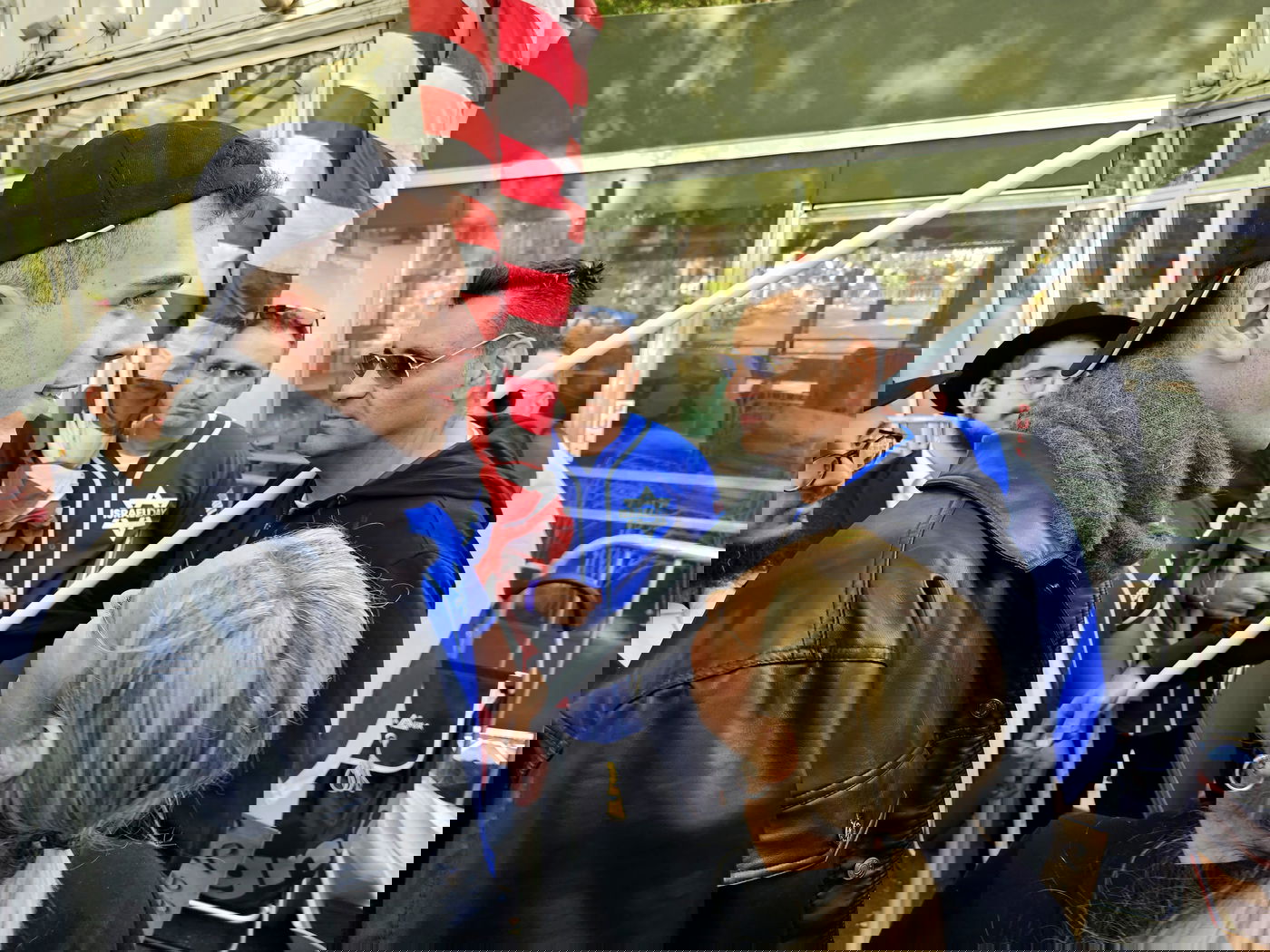 קידוש ה' מול האו"ם: חסידי חב"ד זיכו מפגינים בהנחת תפילין