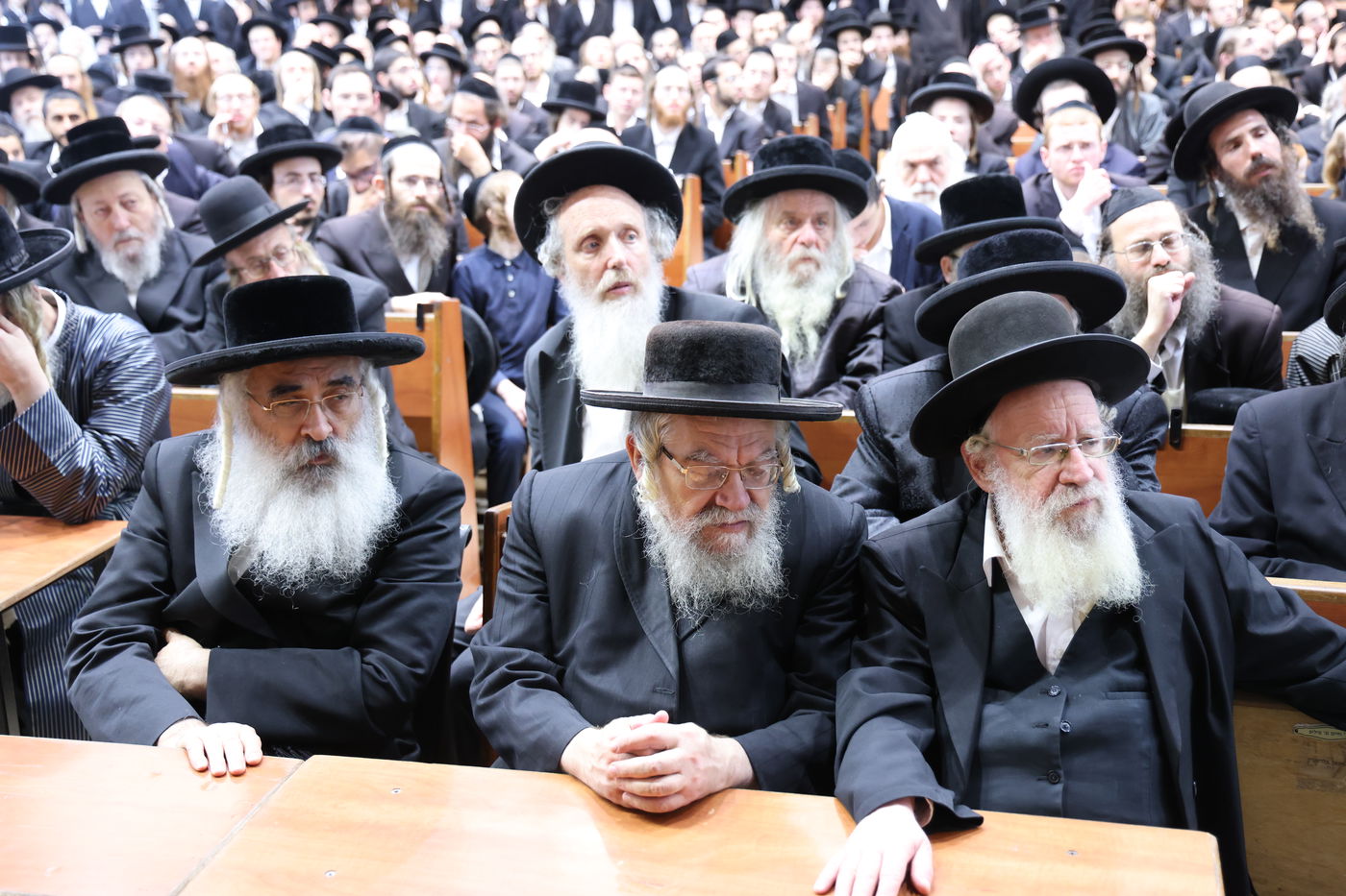 הגר"מ שטרנבוך פסק: "אין לתת סוכריות לילדים ביום כיפור"; זה הנימוק ההלכתי