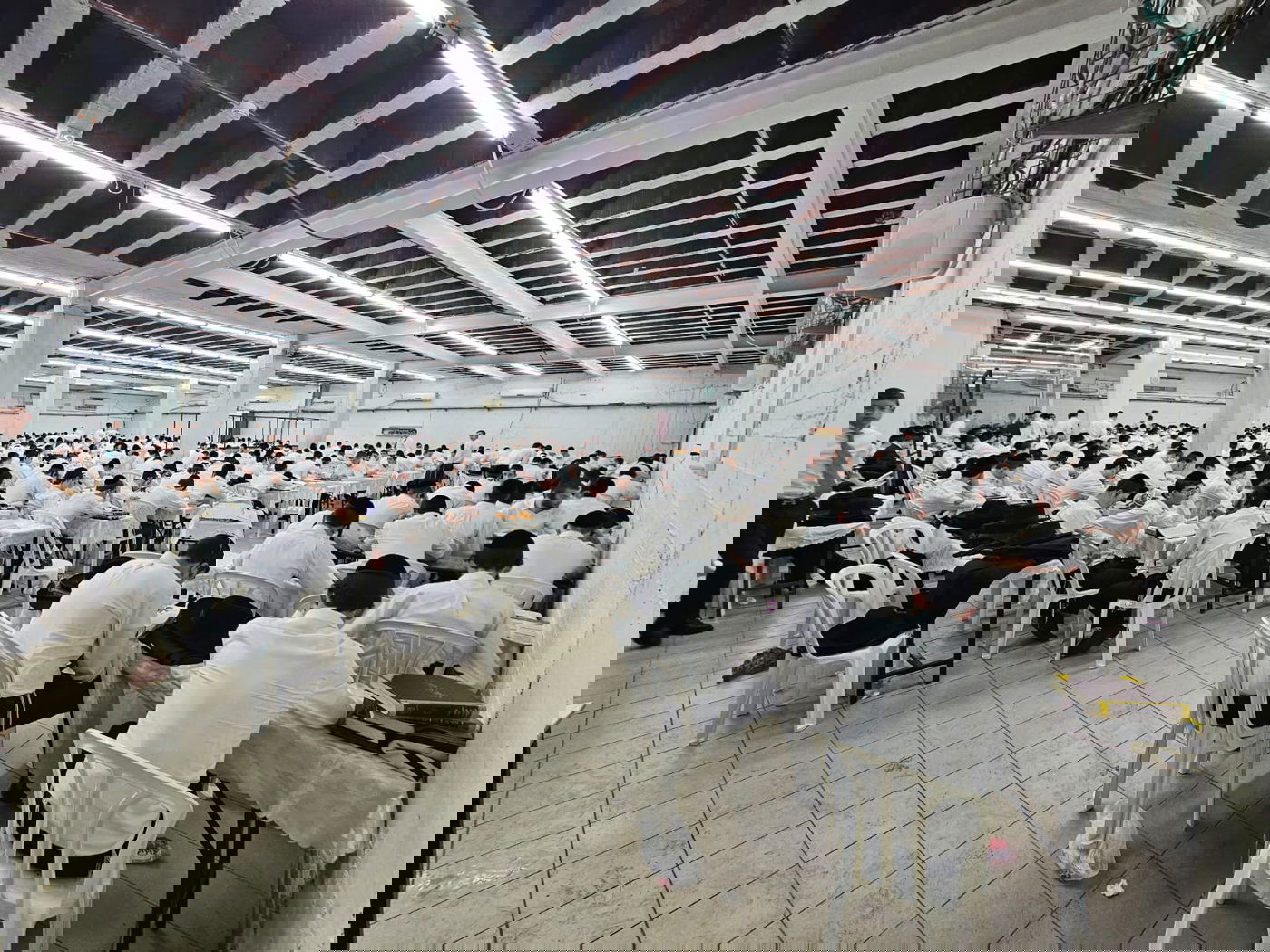 מחיל אל חיל, השנה בפוניבז'