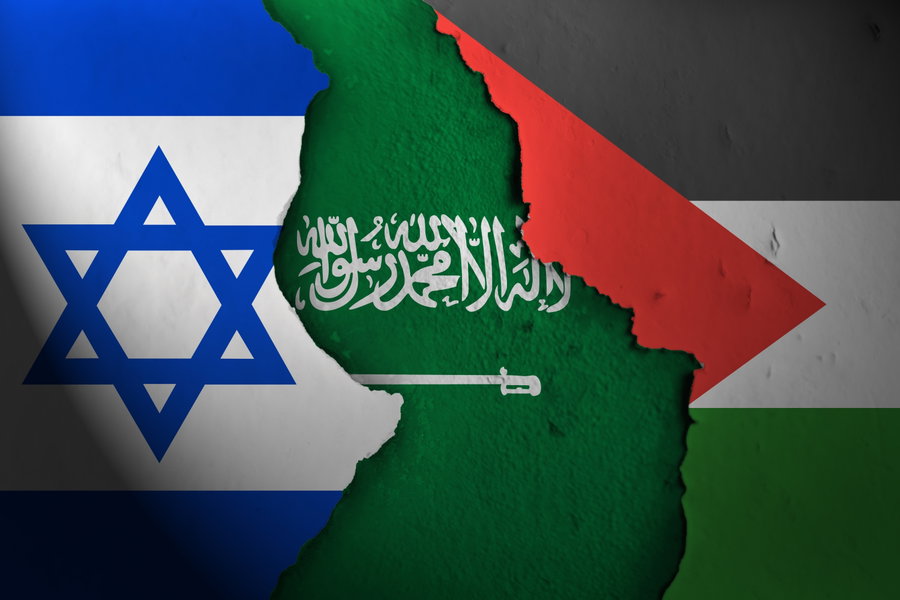 לקראת נורמליזציה? השגריר הסעודי לרשות הפלסטינית הגיע ליריחו וייפגש עם אבו־מאזן