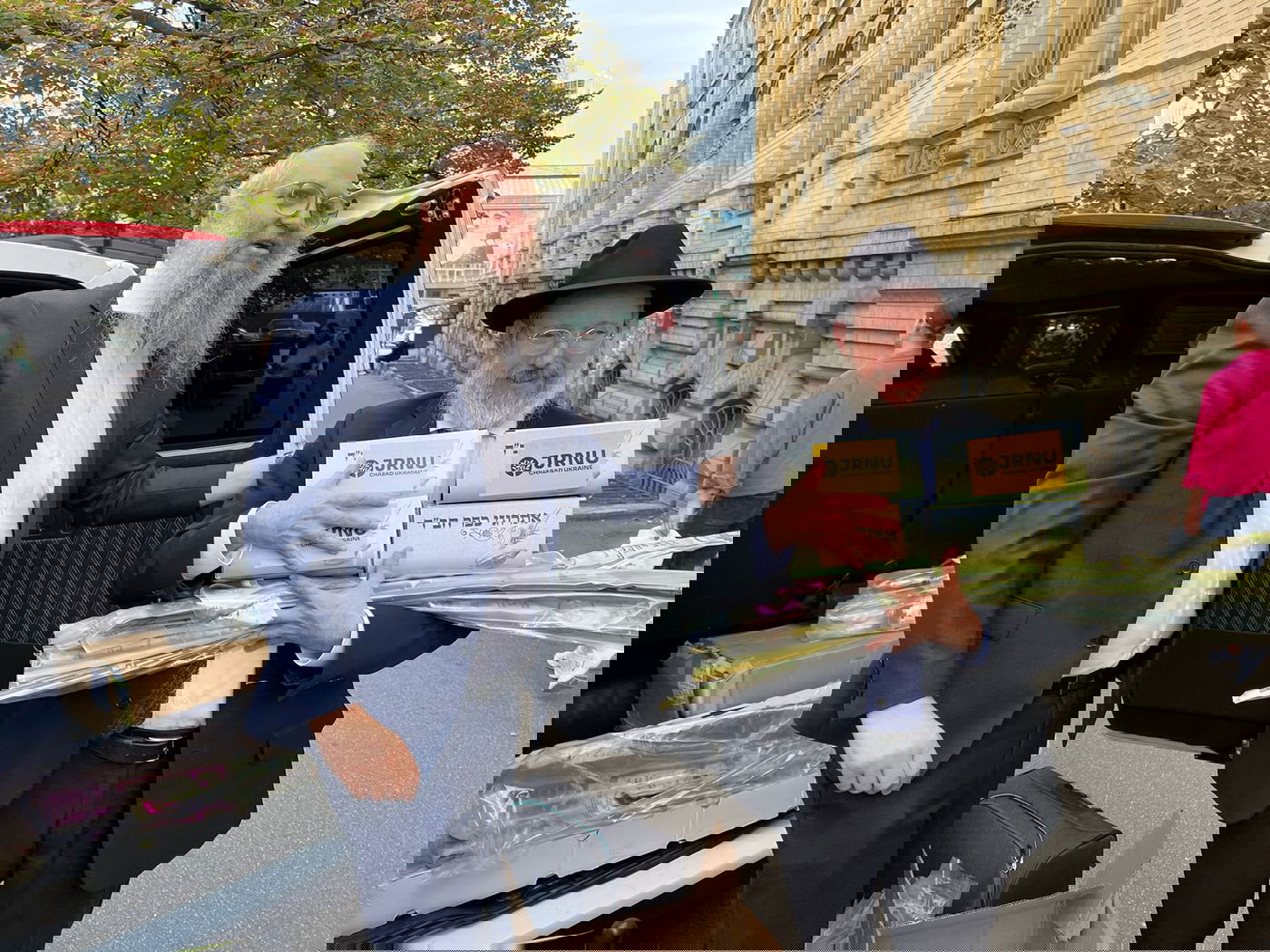 "מבצע אתרוג": הדרך הארוכה של ארבעת המינים ליהודי מדינת המלחמה