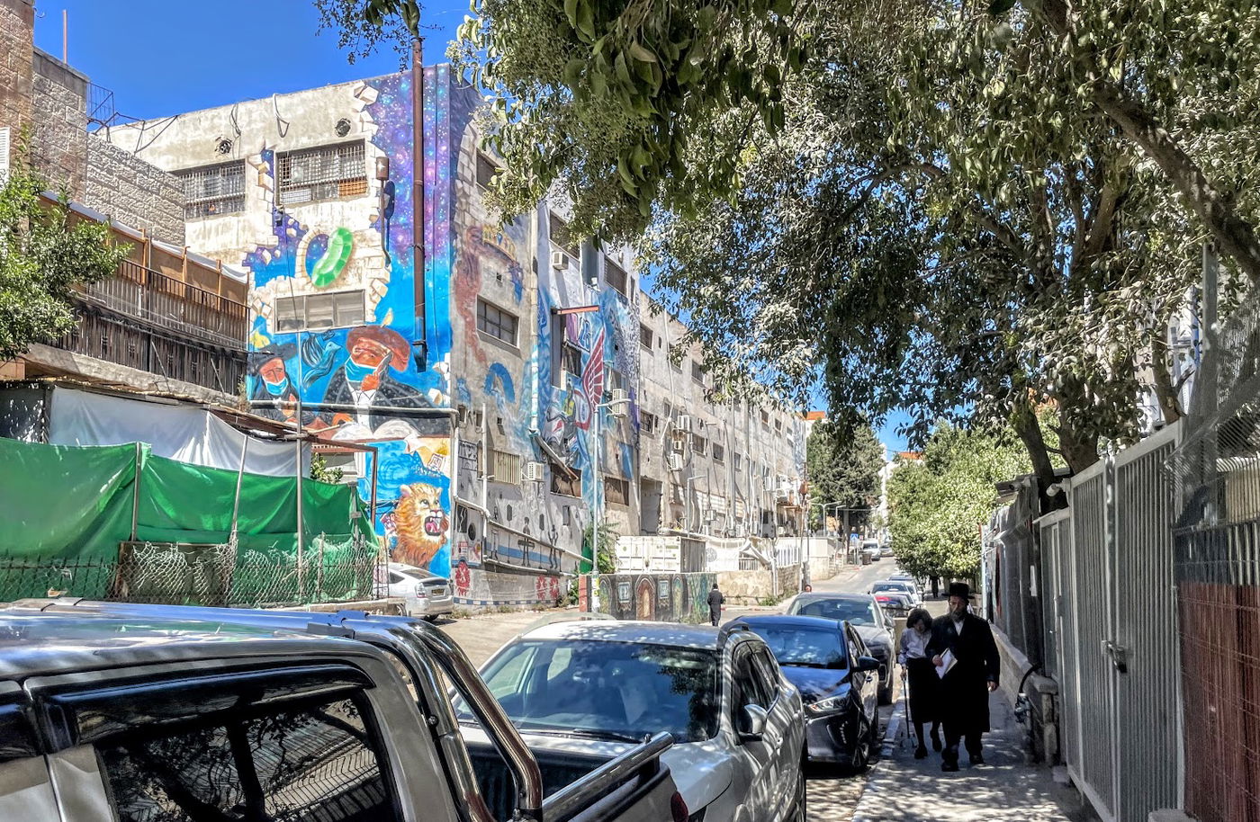 הקירות שצויירו במסגרת פרוייקט גרפידוס של גלריית המקלט