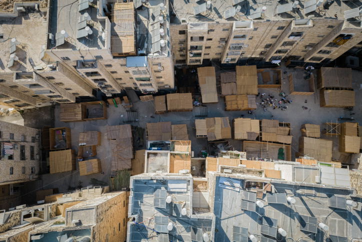 ירושלים נערכת לסוכות, אתמול