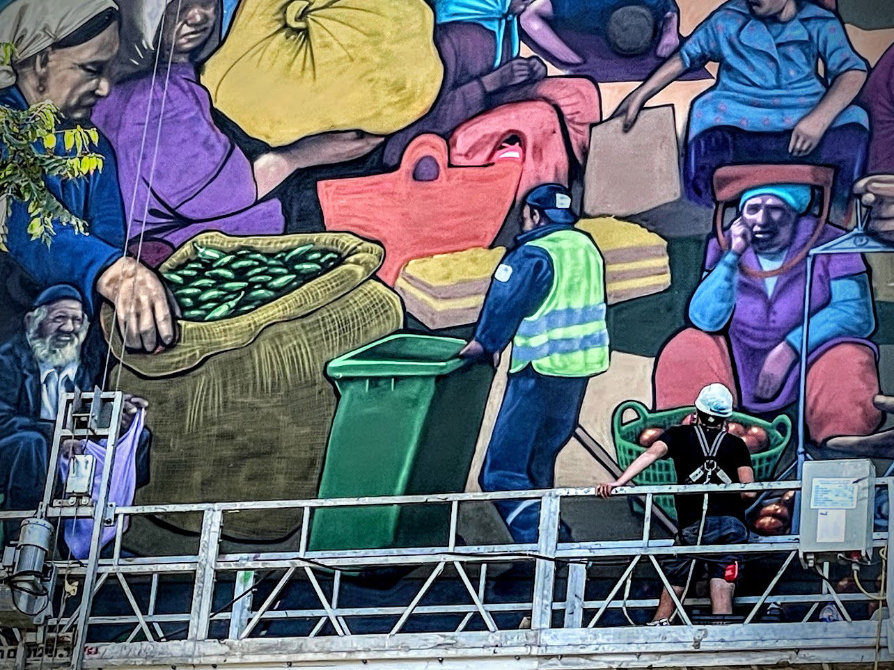 תראו את הגודל של סלומון לעומת גודלם של הדמויות