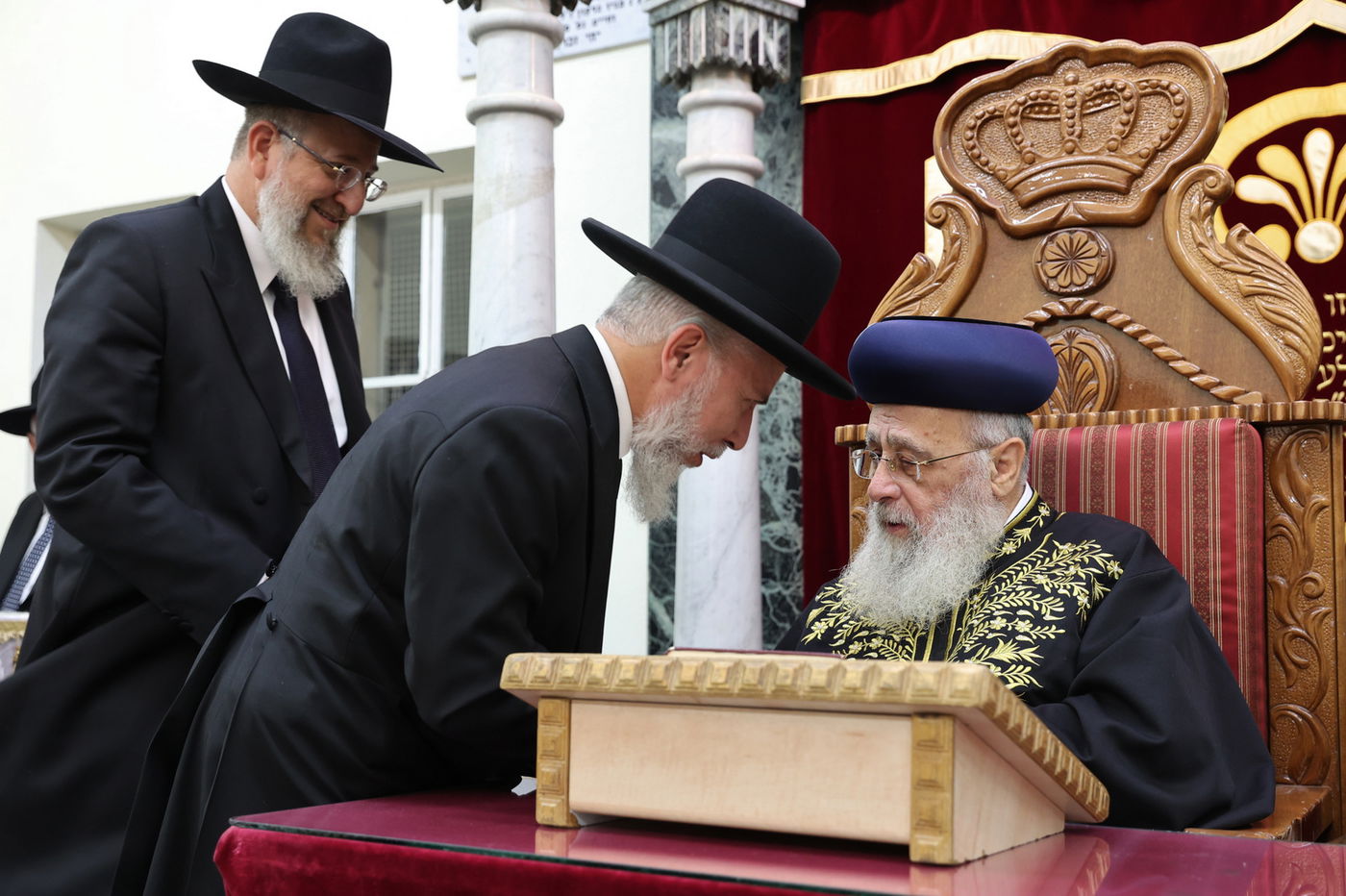 רבנים ואישי ציבור ב'הקבלת פני רבו' לראשון לציון | תיעוד