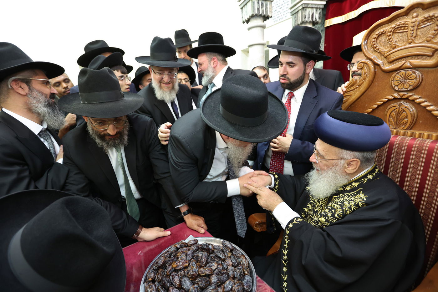 רבנים ואישי ציבור ב'הקבלת פני רבו' לראשון לציון | תיעוד