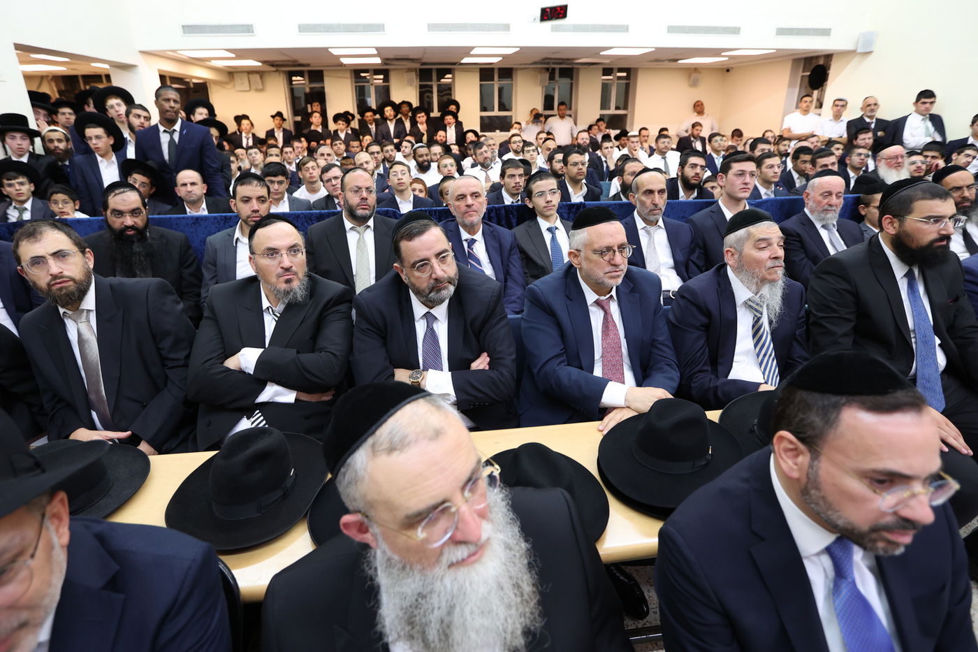 רבנים ואישי ציבור ב'הקבלת פני רבו' לראשון לציון | תיעוד