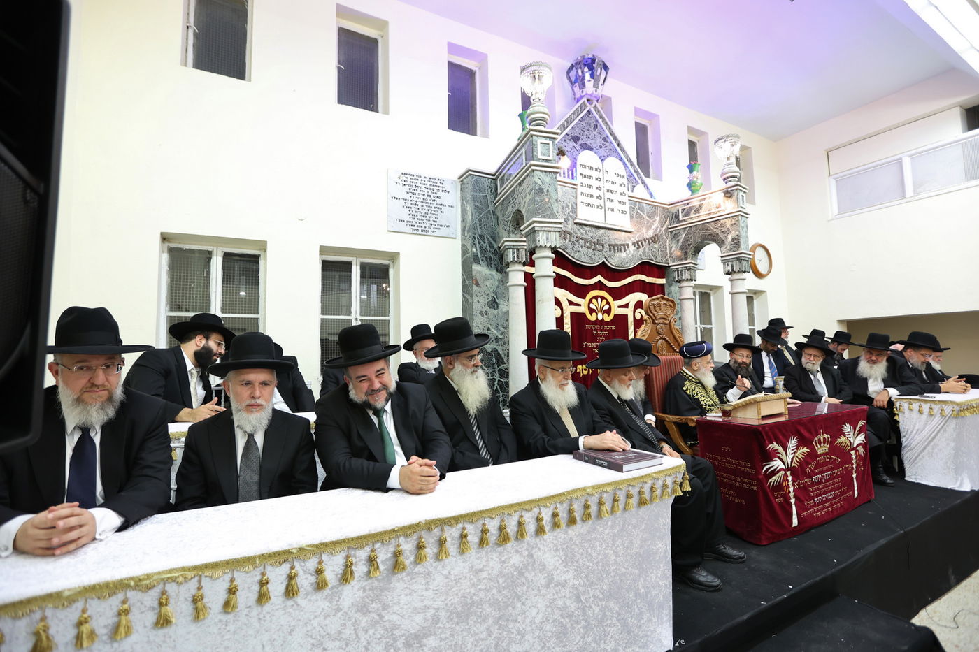 רבנים ואישי ציבור ב'הקבלת פני רבו' לראשון לציון | תיעוד