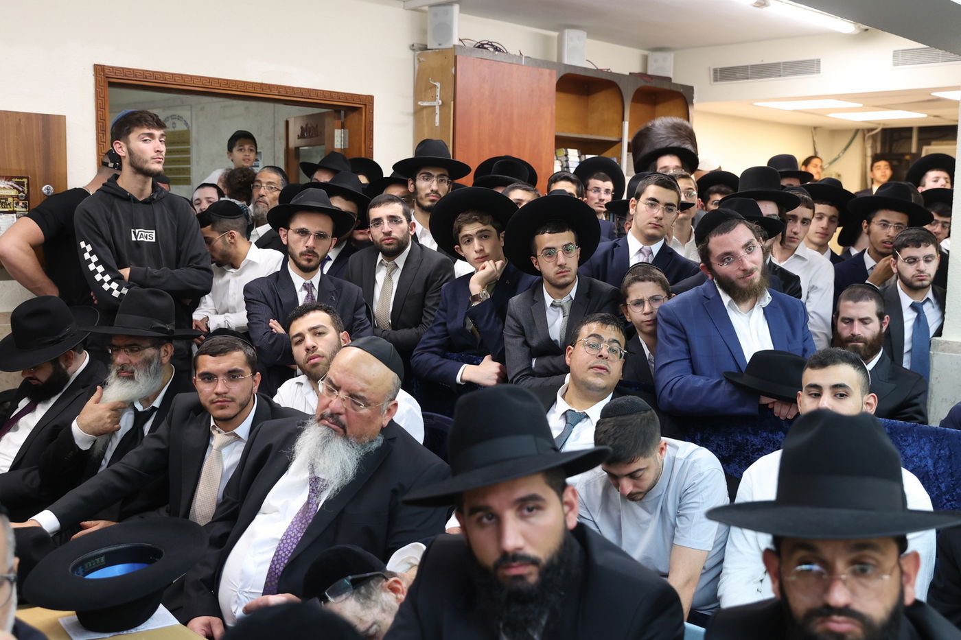 רבנים ואישי ציבור ב'הקבלת פני רבו' לראשון לציון | תיעוד