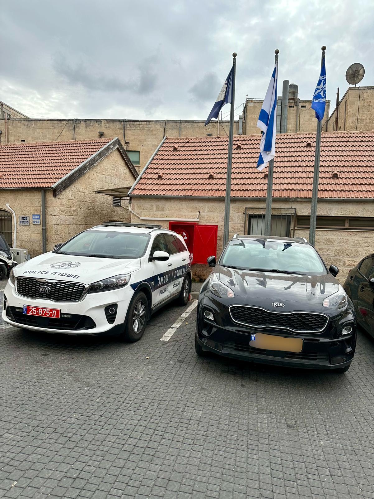 הרכב שנתפס, היום בתחנת המשטרה