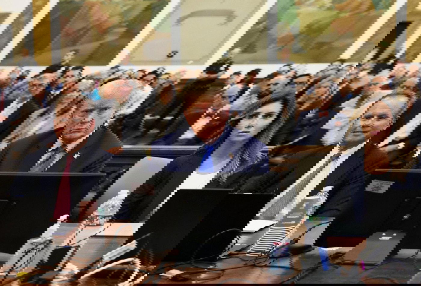 טראמפ בפתח הדיון, היום