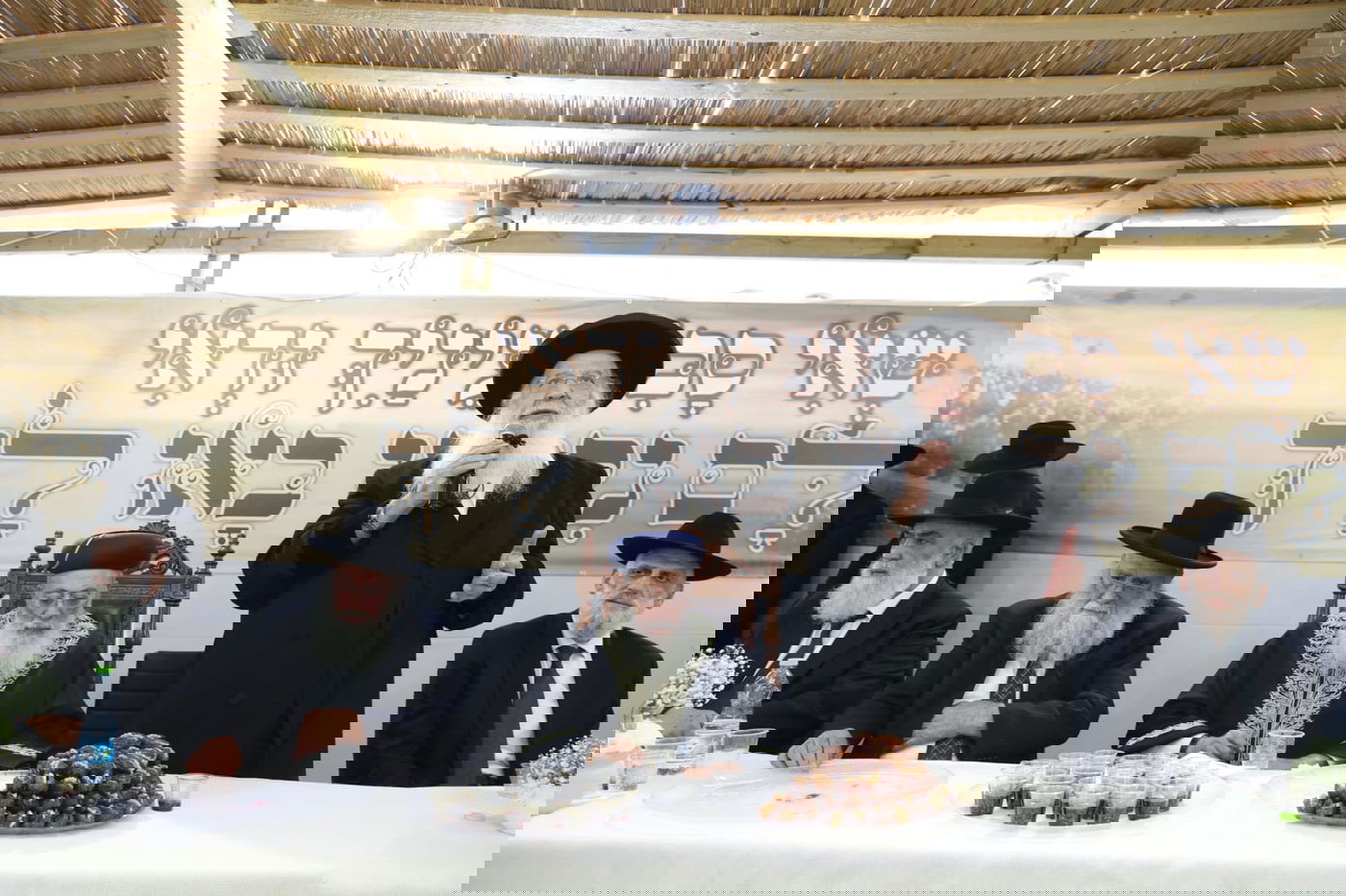 הגר"ש עמאר: "הם באים לעקור את התורה ואנחנו נשתוק?"