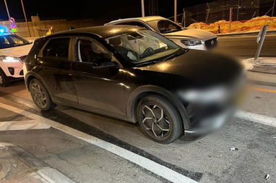 השוטרים עצרו שני גנבי רכב מרמאללה ונפצעו באורח קל