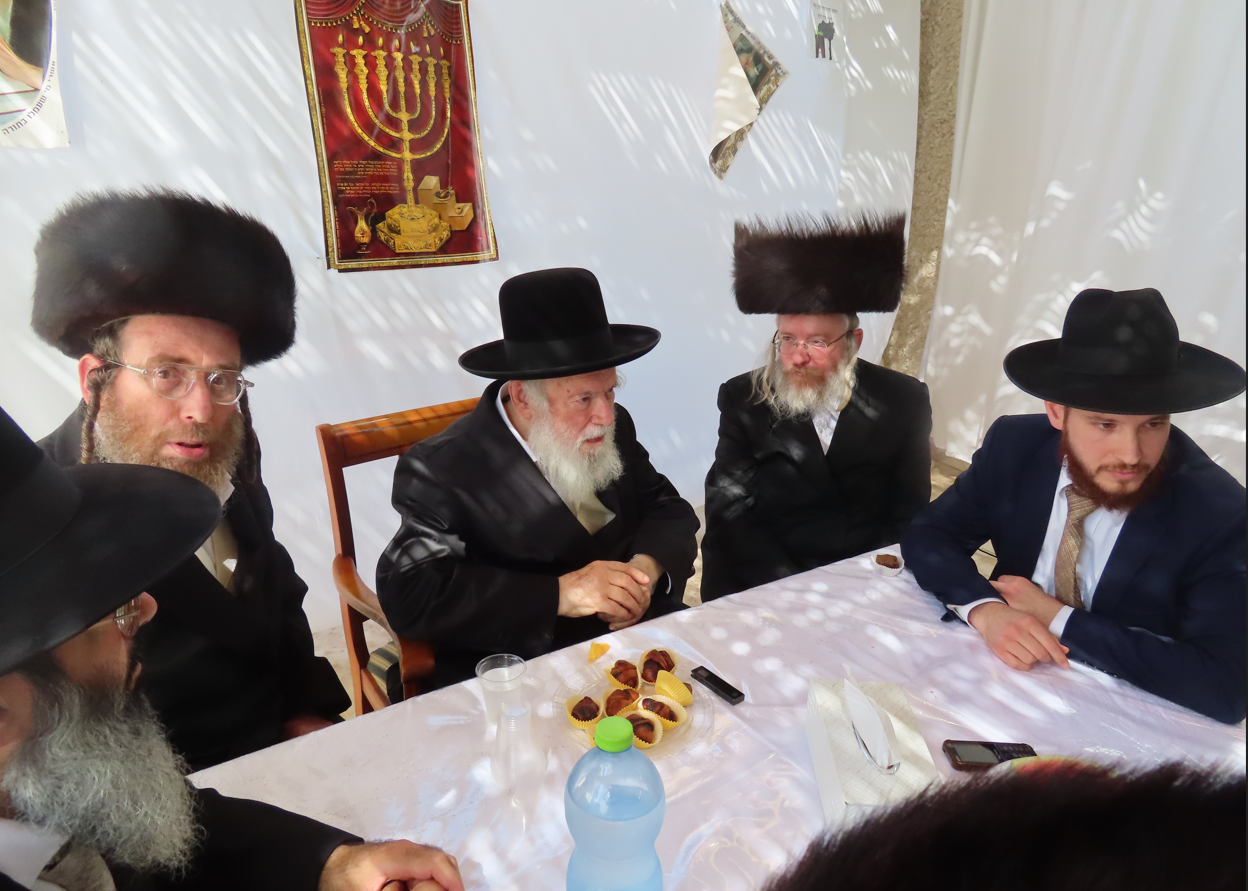 הגר"י זילברשטיין לקציני משטרה: "אסור בתכלית לירוק על נוצרים וכנסיות"