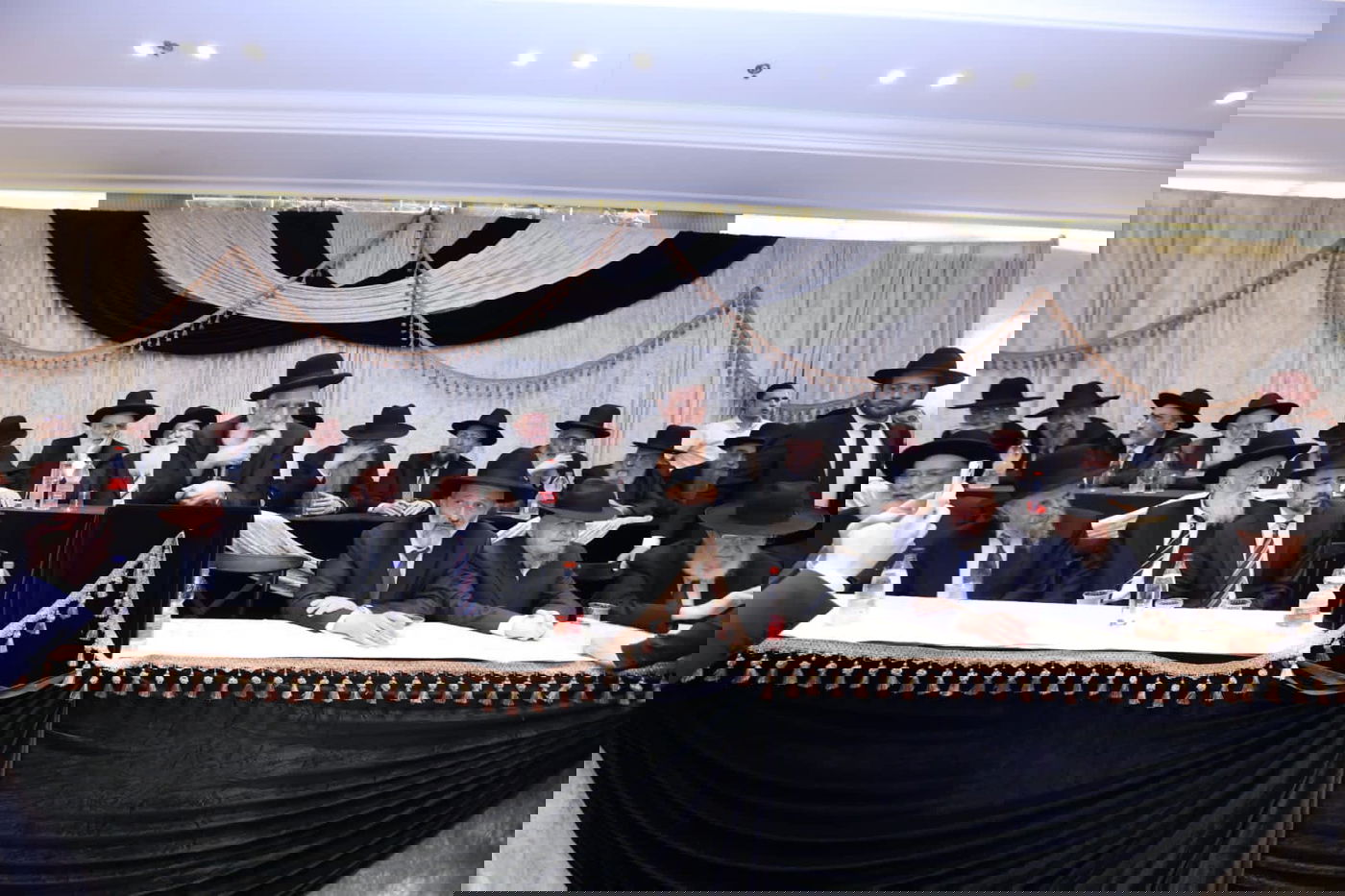 המונים השתתפו במעמד הקבלת פני רבו שקיימה ש"ס בבני ברק | תיעוד