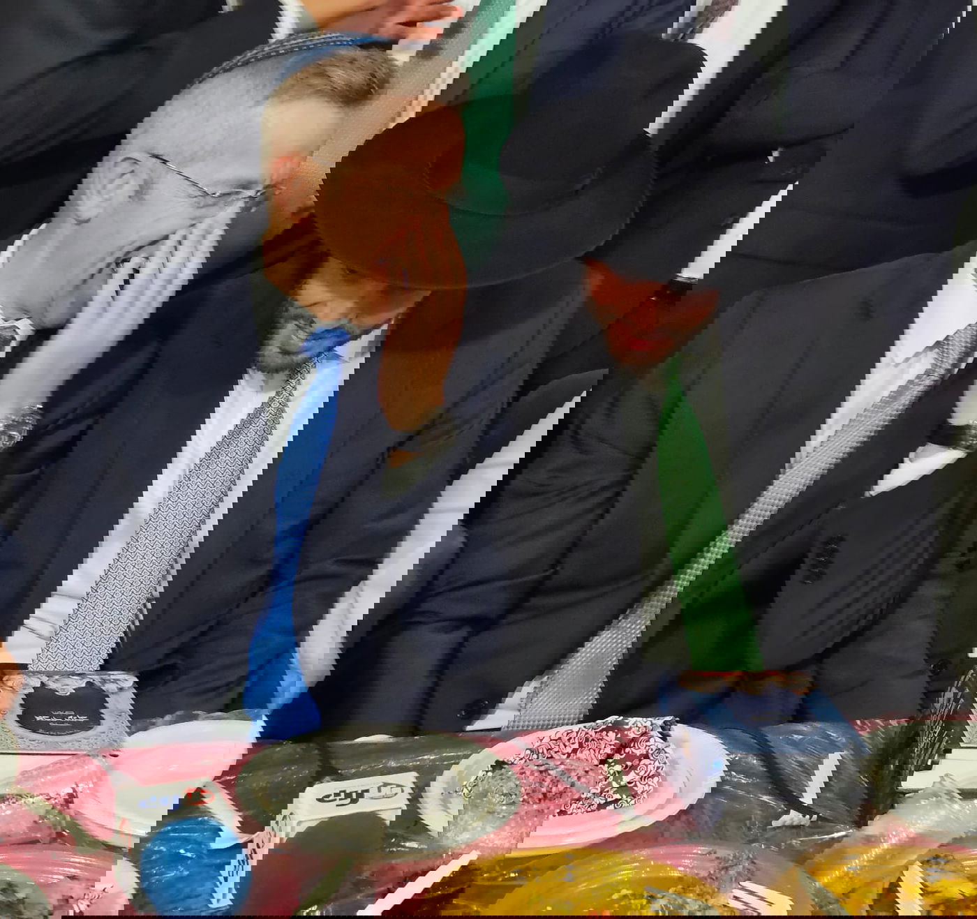 זופניק בכיכר • כל התמונות, הנייעס והחשיפות של סוכות