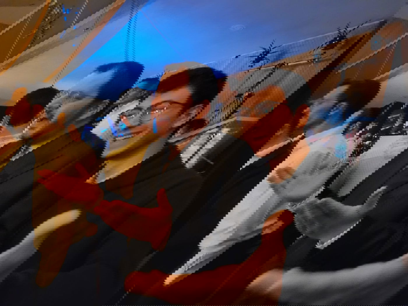 זופניק בכיכר • כל התמונות, הנייעס והחשיפות של סוכות